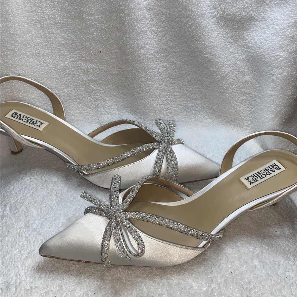 Badgley Mischka White Satin Pointed Toe Slingback Heels with Crystal Bow Accent - Picture 3 of 13